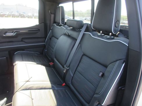 New 2026 GMC Sierra 1500 AT4X AWD/4WD image 13