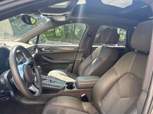 Used 2016 Porsche Macan S image 9
