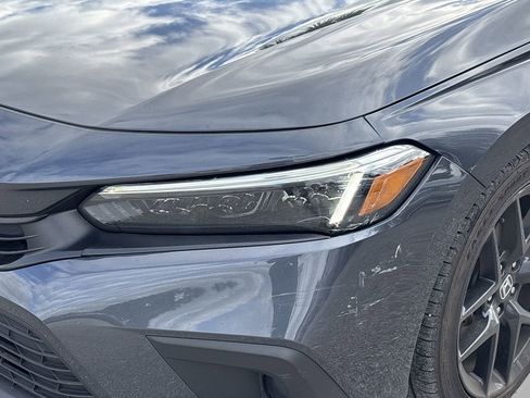 Used 2023 Honda Civic Sport image 25