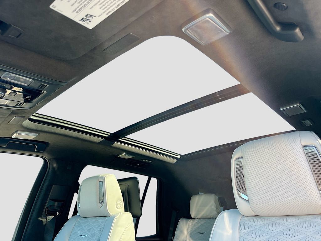 New 2026 Cadillac Escalade Platinum Sport w/ LPO, ONYX Package AWD/4WD image 28