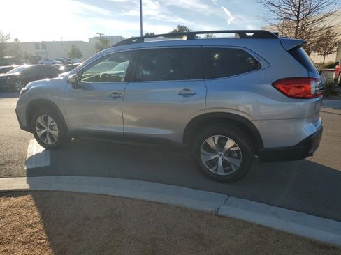 Used 2025 Subaru Ascent Premium image 6