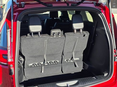 New 2026 Chrysler Pacifica Select image 25