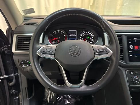 Certified 2021 Volkswagen Atlas SE image 15