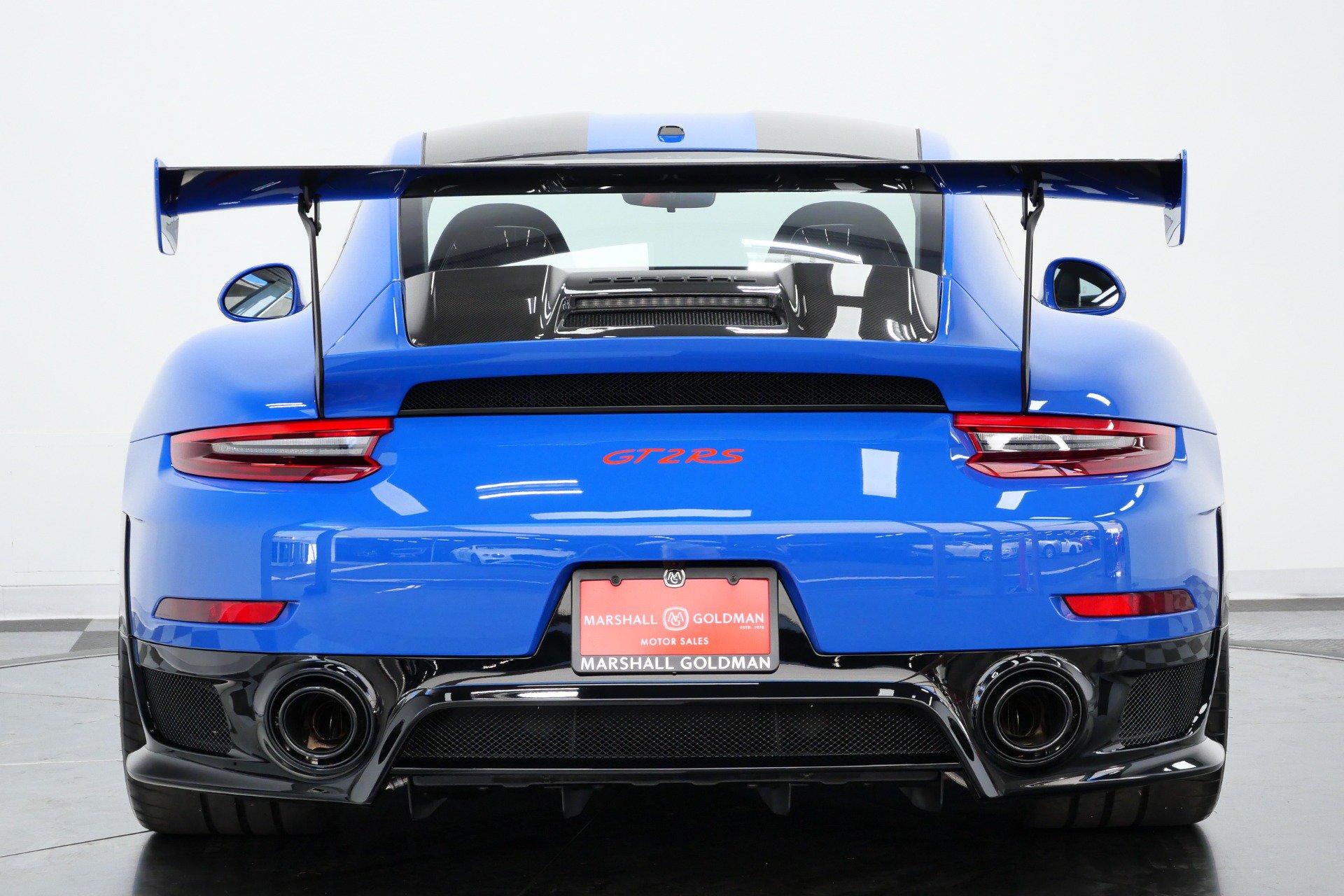 Used 2019 Porsche 911 GT2 RS RWD image 8