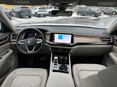 New 2026 Volkswagen Atlas SE image 22