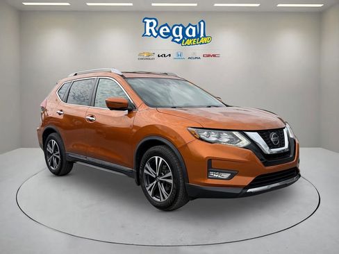 Used 2018 Nissan Rogue SL w/ Premium Package FWD image 1