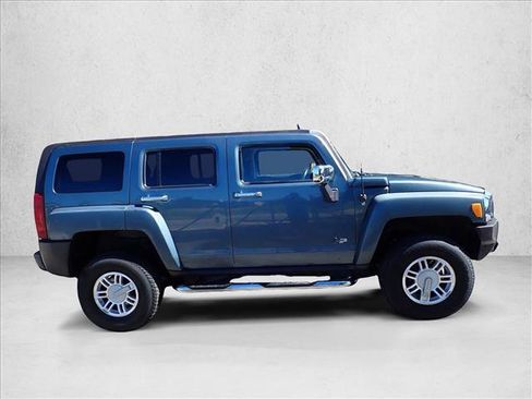 Used 2007 HUMMER H3 w/ Chrome Appearance Package AWD/4WD image 5