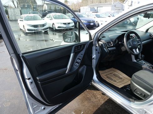 Used 2018 Subaru Forester 2.5i Premium w/ All-Weather Package image 14