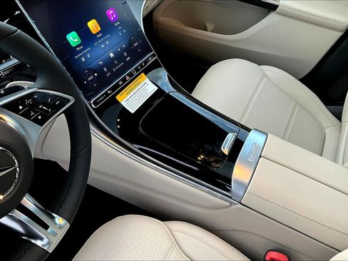 Used 2026 Mercedes-Benz GLC 300 image 15