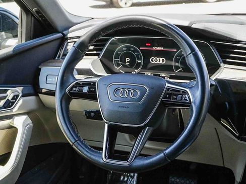 Used 2024 Audi Q8 e-tron Premium Plus w/ Premium Plus Package AWD/4WD image 15