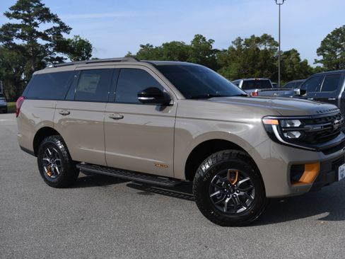 New 2026 Ford Expedition Tremor AWD/4WD image 1