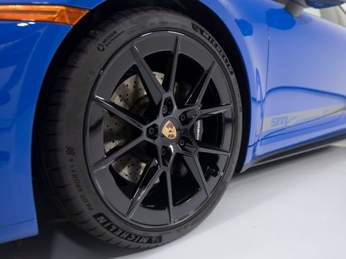 Certified 2025 Porsche 911 Carrera RWD image 49