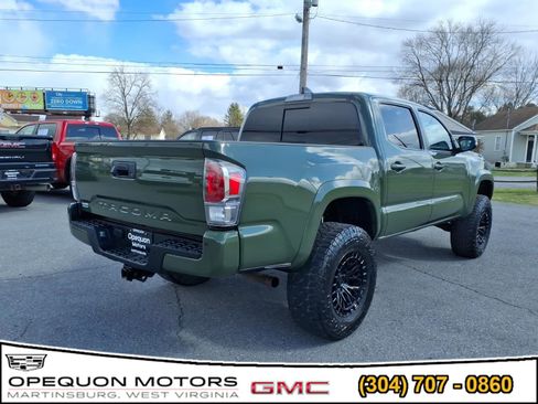 Used 2021 Toyota Tacoma TRD Sport w/ Technology Package image 6
