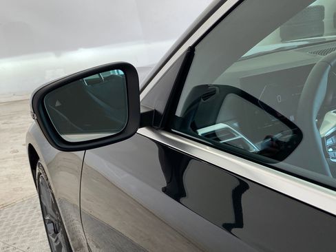 Used 2025 BMW 330i xDrive Sedan w/ Convenience Package image 22