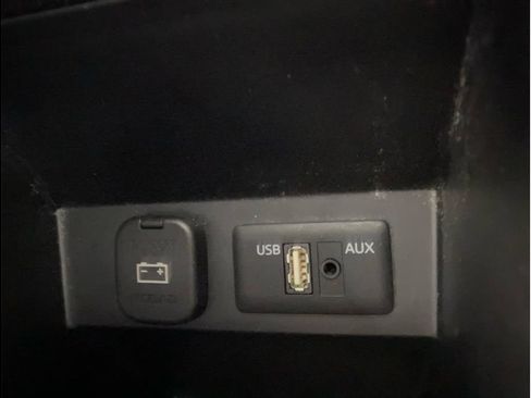 Used 2013 MAZDA MAZDA3 i Touring w/ Preferred Equipment Pkg image 23