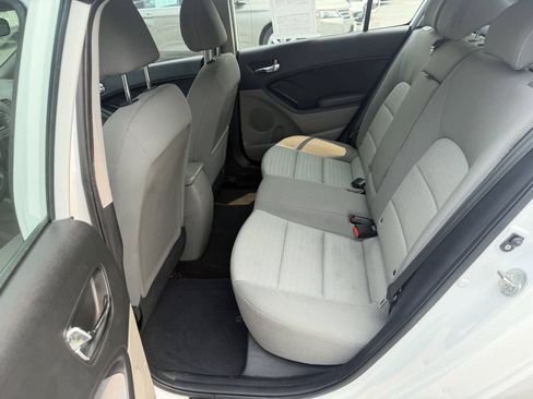 Used 2015 Kia Forte EX FWD image 12