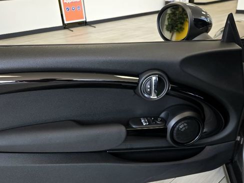 Used 2019 MINI Cooper S w/ Premium Package image 14