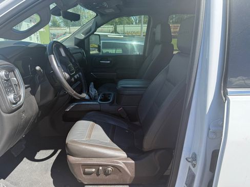Used 2023 GMC Sierra 3500 Denali w/ Denali Ultimate Package AWD/4WD image 5