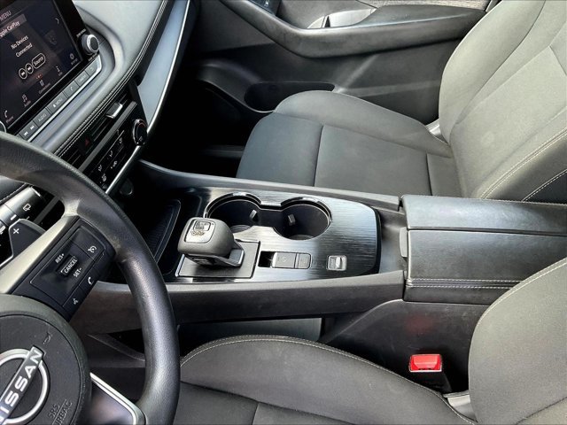 Used 2023 Nissan Rogue S FWD image 11
