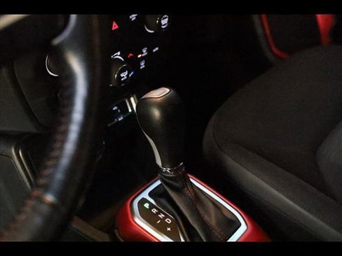 Used 2019 Jeep Renegade Trailhawk w/ Cold Weather Group II image 8