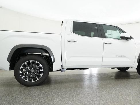 New 2026 Toyota Tundra Limited AWD/4WD image 17