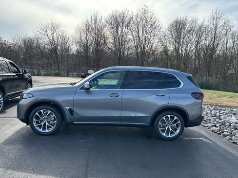 New 2026 BMW X5 xDrive40i image 2