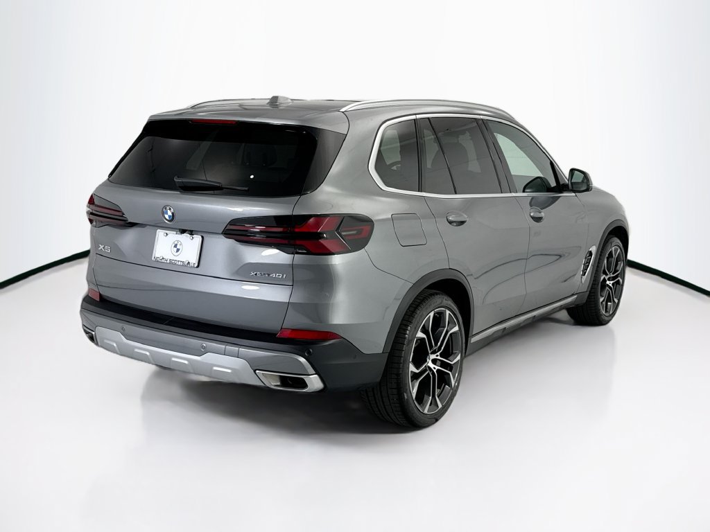 Certified 2025 BMW X5 xDrive40i AWD/4WD image 5