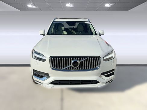Certified 2021 Volvo XC90 T8 Inscription Expression w/ Climate Package image 6