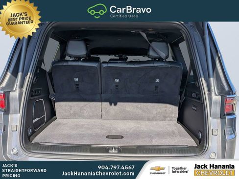 Used 2022 Jeep Wagoneer Series III w/ Flexible Seating Group AWD/4WD image 12