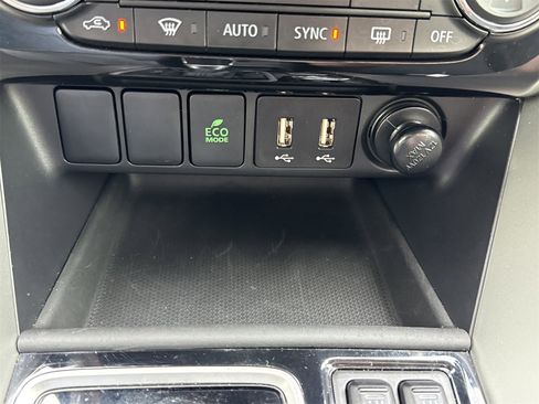 Used 2024 Mitsubishi Eclipse Cross SE image 27