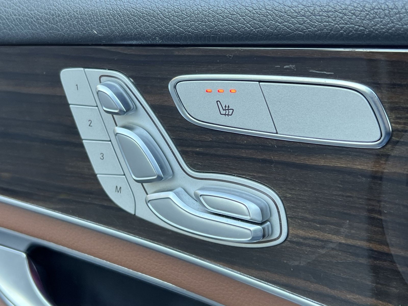 Certified 2021 Mercedes-Benz GLC 300 4MATIC Coupe image 40
