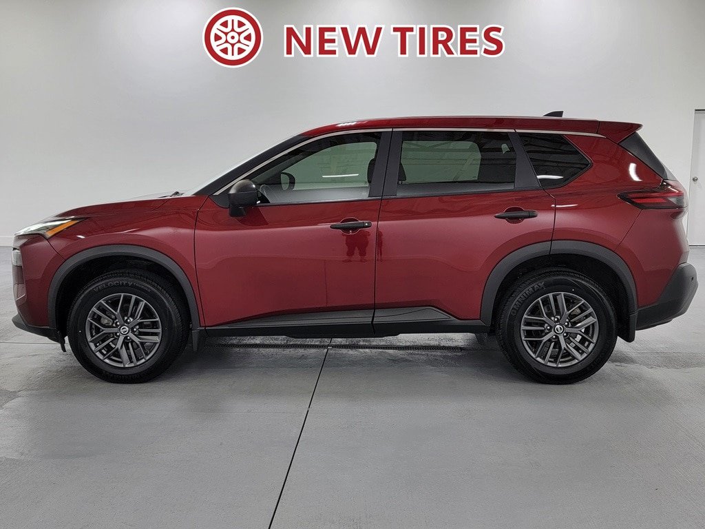 Used 2023 Nissan Rogue S FWD image 5