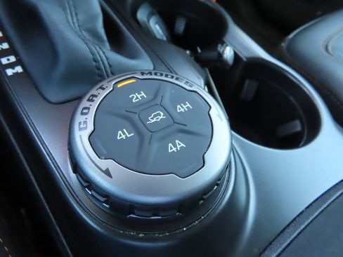 Used 2023 Ford Bronco Badlands AWD/4WD image 24