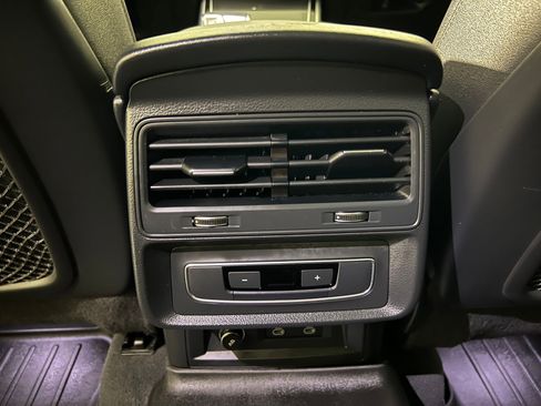 Used 2022 Audi Q7 Premium Plus w/ Premium Plus Package image 34