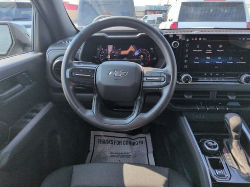 Used 2024 Chevrolet Colorado Trail Boss w/ Technology Package AWD/4WD image 13