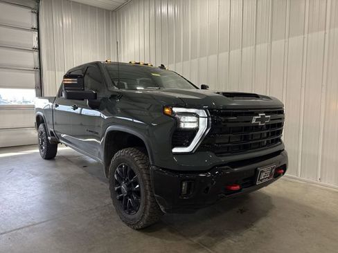 Used 2025 Chevrolet Silverado 3500 LTZ w/ LTZ Plus Package image 2