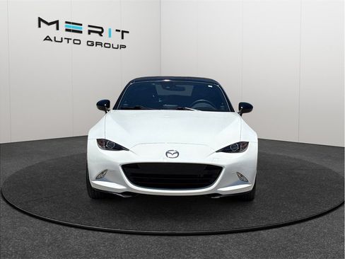 Used 2020 MAZDA MX-5 Miata Sport RWD image 3