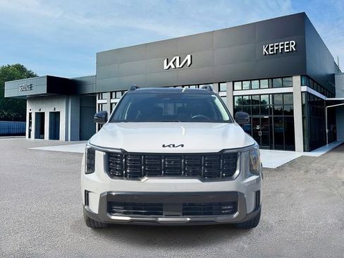 Certified 2025 Kia Sorento SX image 3