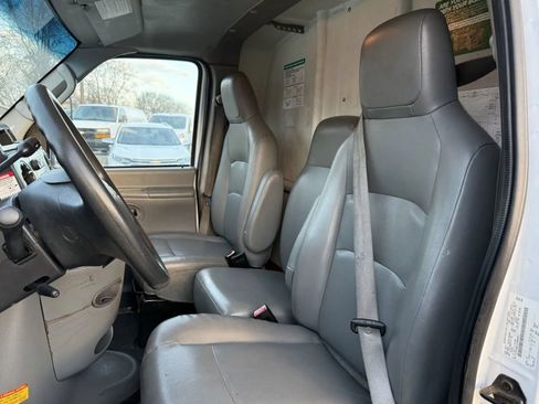 Used 2012 Ford E-450 and Econoline 450 Super Duty RWD image 22