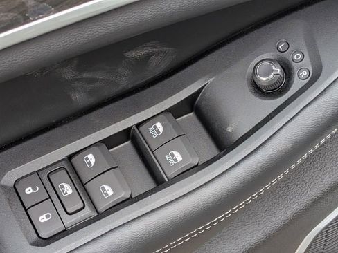 New 2026 Jeep Grand Cherokee Laredo image 21