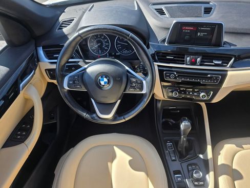 Used 2018 BMW X1 xDrive28i AWD/4WD image 2