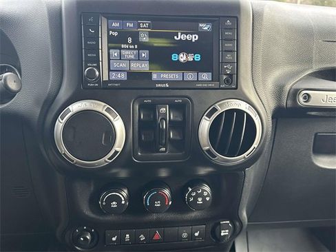 Used 2017 Jeep Wrangler Unlimited Sahara w/ Dual Top Group image 5