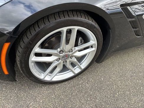 Used 2019 Chevrolet Corvette Stingray Convertible w/ 1LT image 13