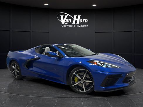 Used 2020 Chevrolet Corvette Stingray Preferred Cpe w/ 2LT Preferred Equipment Group RWD image 2