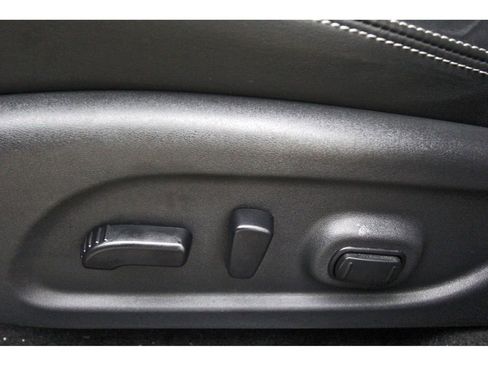 Used 2024 Nissan Murano SV FWD image 17