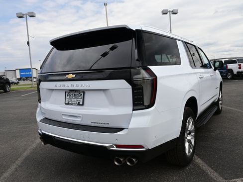 New 2026 Chevrolet Suburban Premier w/ Sun And Tow Package AWD/4WD image 6