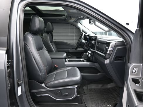 Used 2024 Ford F350 Lariat w/ Lariat Ultimate Package AWD/4WD image 13
