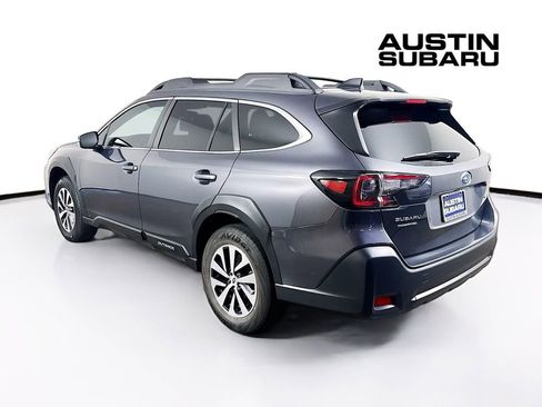 Used 2024 Subaru Outback Premium AWD/4WD image 5
