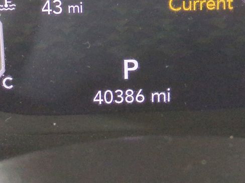 Used 2023 Jeep Wrangler Unlimited Rubicon w/ Cold Weather Group image 34