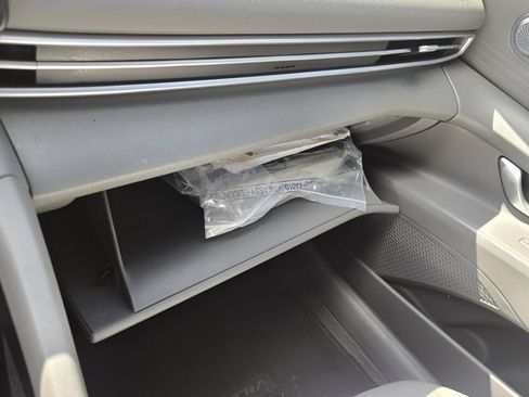 Used 2023 Hyundai Elantra SEL FWD image 20
